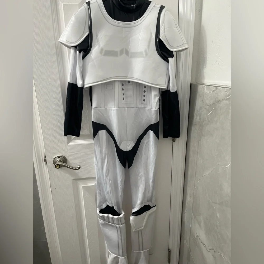 Spirit Star Wars Stormtrooper Costume - White and Black - Picture 15 of 16